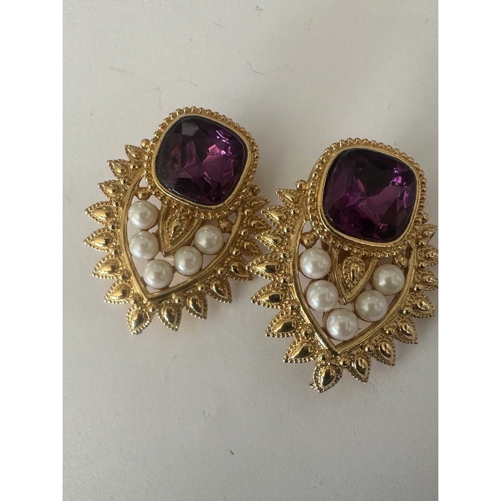 Avon Elizabeth Taylor Shaill Jhaveri Imperial Elegance Pearlesque Earrings 1.75"